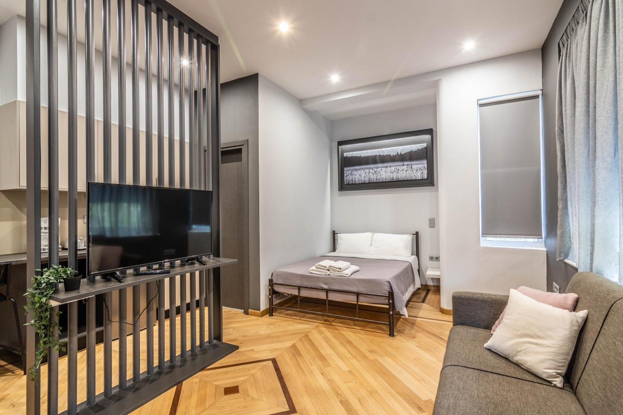 Aris Premium Accommodations Атина Екстериор снимка