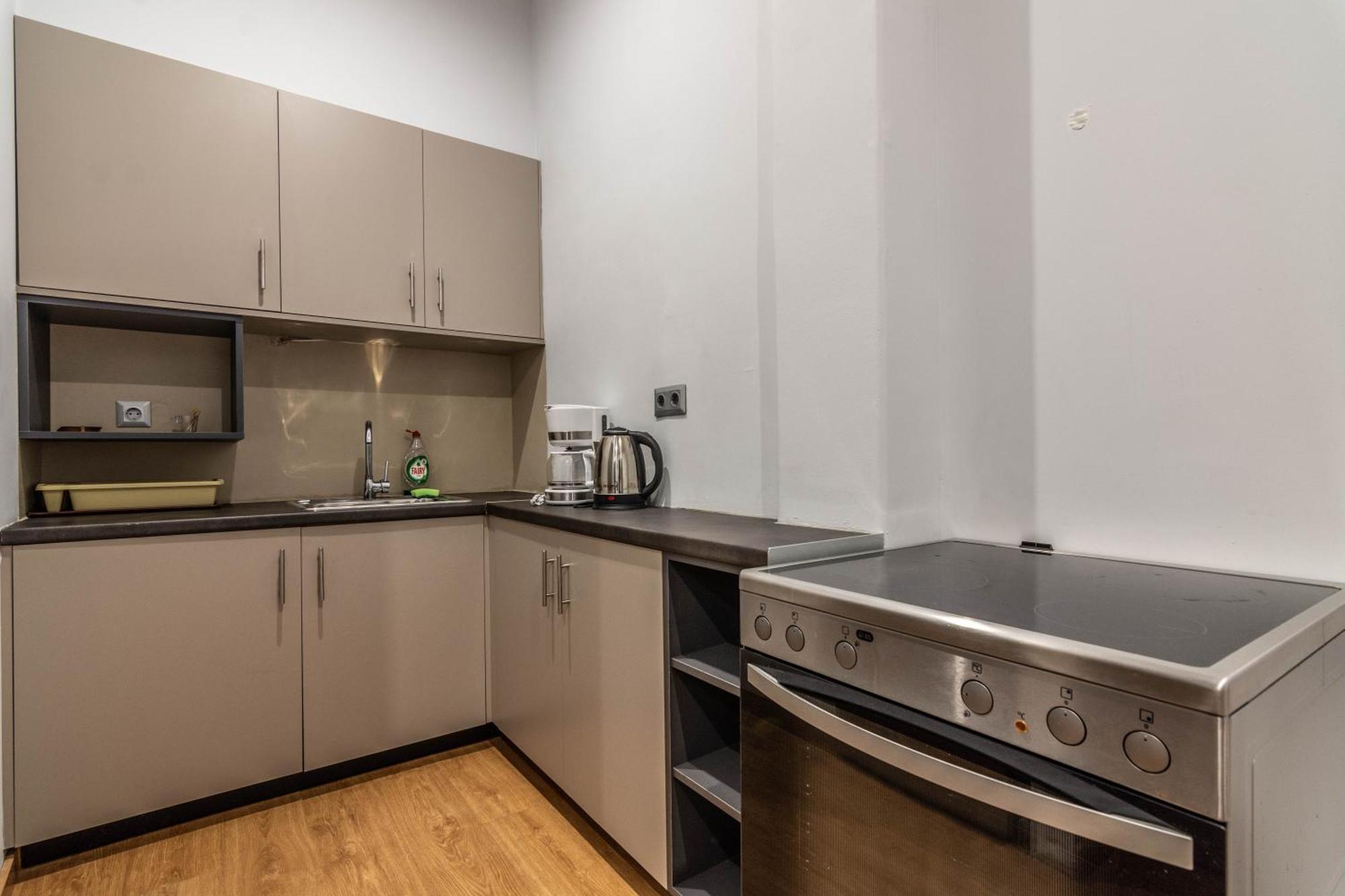 Aris Premium Accommodations Атина Екстериор снимка